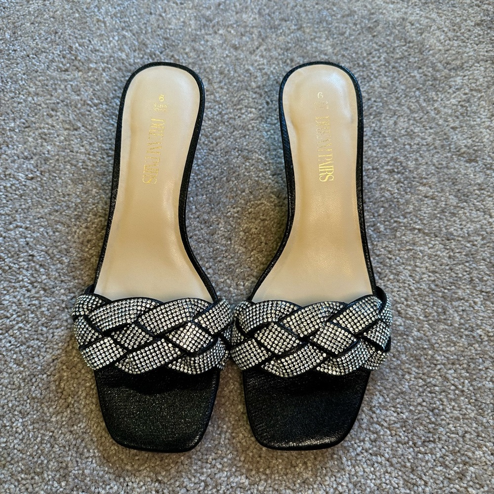 BNWT Dream Pairs Sparkle Heels